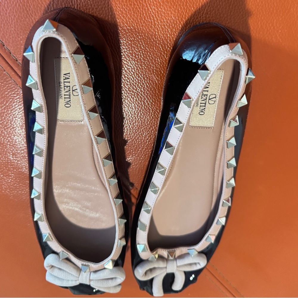 Valentino Rockstud Patent Leather Studded  Ballerina Flats - Picture 5 of 11